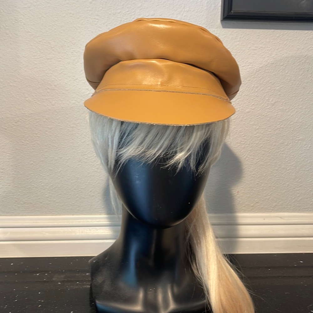 LACK OF COLOR LEATHER LOLA CAP NWT SIZE L unisex